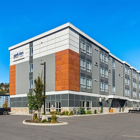 Park Inn By Radisson, Kelowna Zewnętrze zdjęcie