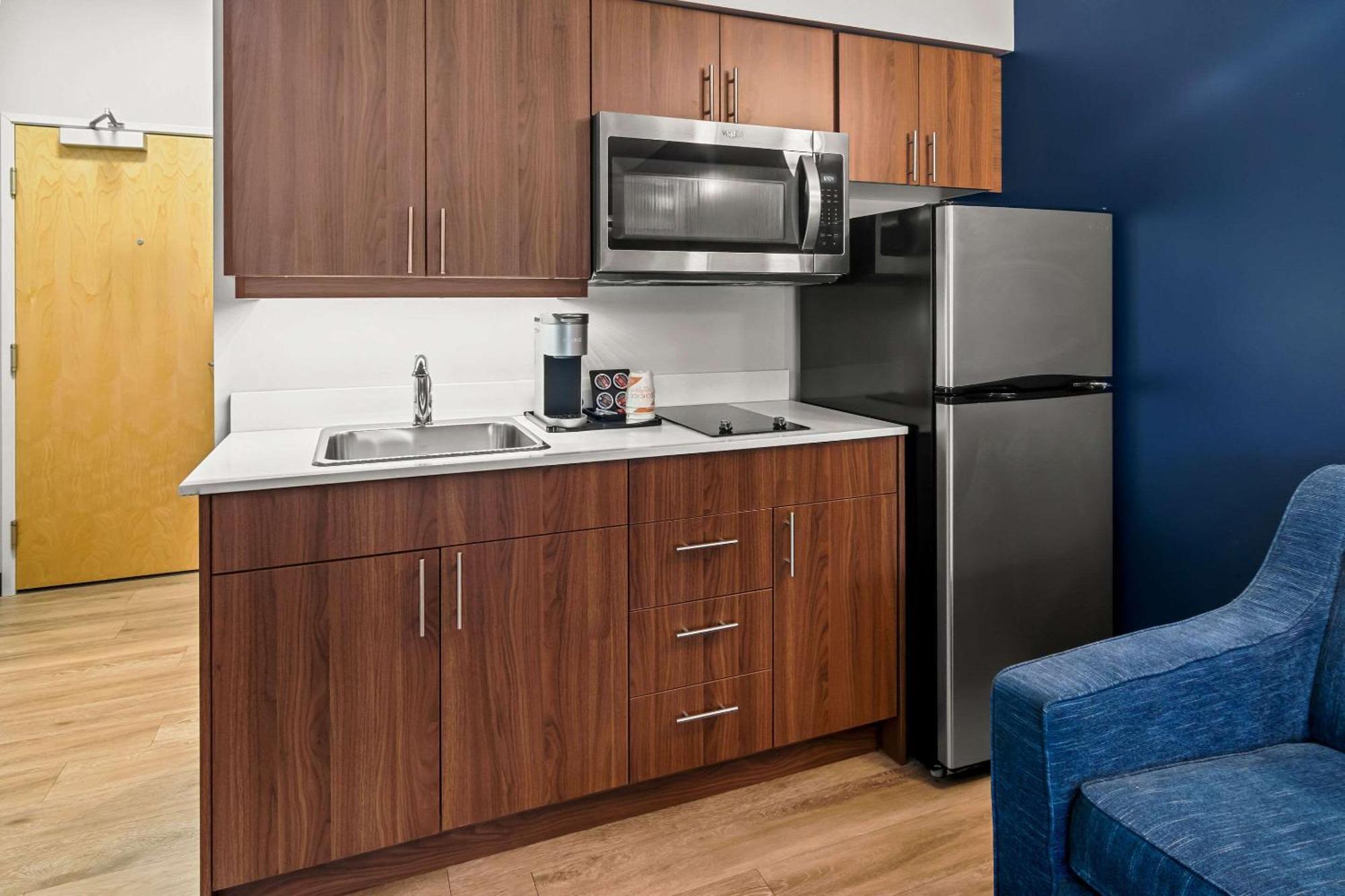 Park Inn By Radisson, Kelowna Zewnętrze zdjęcie